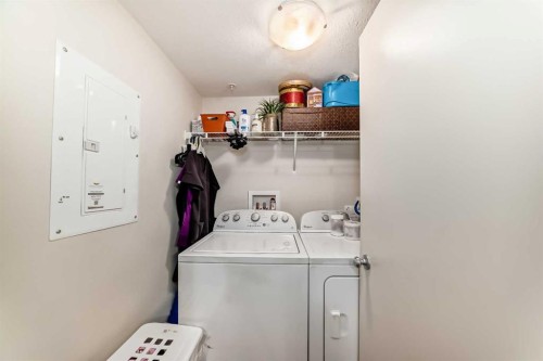 3302-181 Skyview Ranch Manor Ne, Calgary, AB - Indoor Photo Showing Laundry Room