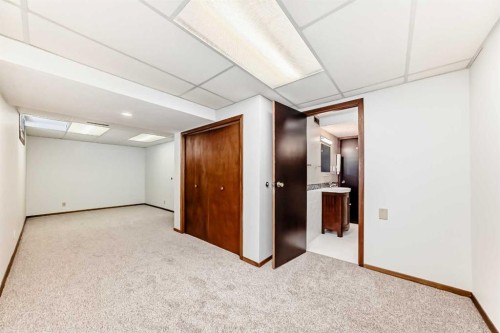 8423 Addison Drive Se, Calgary, AB - Indoor Photo Showing Other Room
