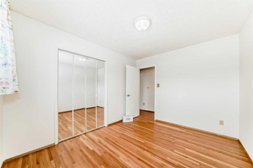 8423 Addison Drive Se, Calgary, AB - Indoor Photo Showing Other Room