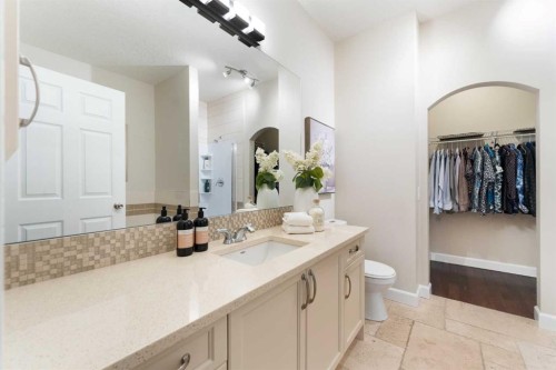 71 Chaparral Close Se, Calgary, AB - Indoor Photo Showing Bathroom