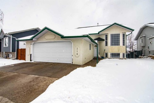 318 Strathford Crescent  Strathmore, AB T1P 1N9