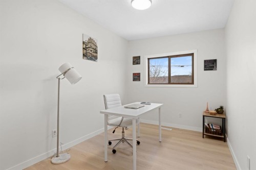 8547 47 Avenue Nw, Calgary, AB - Indoor Photo Showing Office