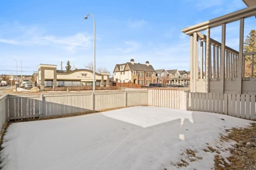 8547 47 Avenue Nw, Calgary, AB - Outdoor