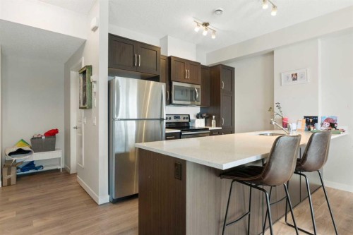 408-250 Fireside View, Cochrane, AB - Indoor Photo Showing Kitchen
