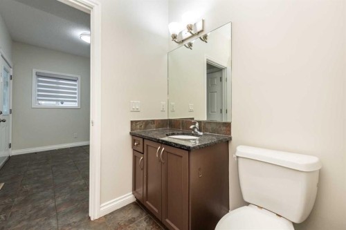 422 Taralake Way Ne, Calgary, AB - Indoor Photo Showing Bathroom