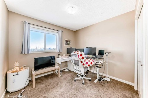 302 Auburn Crest Way Se, Calgary, AB - Indoor Photo Showing Office