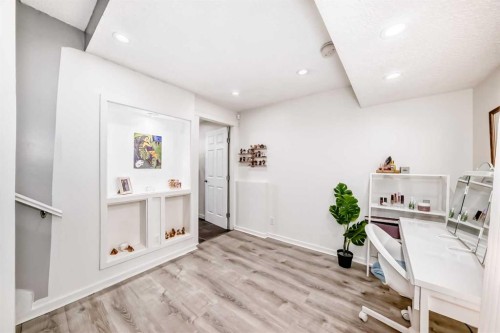 302 Auburn Crest Way Se, Calgary, AB - Indoor Photo Showing Other Room