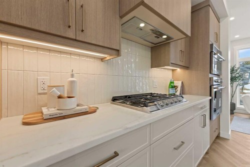 3107 42 Street Sw, Calgary, AB - Indoor Photo Showing Kitchen With Upgraded Kitchen