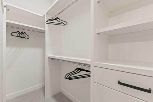 3107 42 Street Sw, Calgary, AB - Indoor