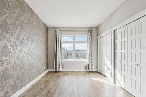 403-830 Centre Avenue Ne, Calgary, AB - Indoor Photo Showing Other Room