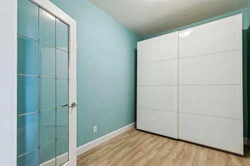 403-830 Centre Avenue Ne, Calgary, AB - Indoor Photo Showing Other Room