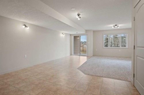 36-351 Monteith Drive Se, High River, AB - Indoor Photo Showing Other Room