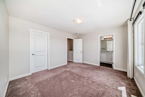 80 Magnolia Way Se, Calgary, AB - Indoor
