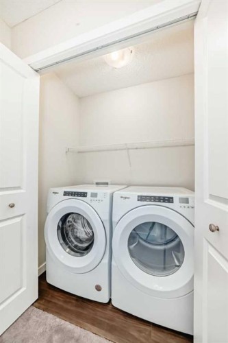 80 Magnolia Way Se, Calgary, AB - Indoor Photo Showing Laundry Room
