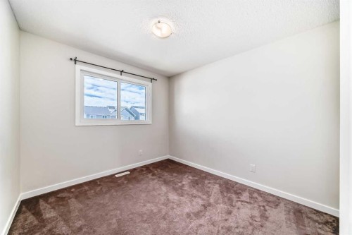 80 Magnolia Way Se, Calgary, AB - Indoor Photo Showing Other Room