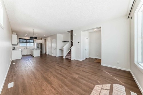 80 Magnolia Way Se, Calgary, AB - Indoor