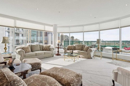 901-837 2 Avenue Sw, Calgary, AB - Indoor Photo Showing Living Room