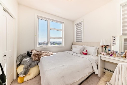 2307-55 Lucas Way Nw, Calgary, AB - Indoor Photo Showing Bedroom