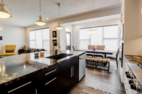 53 Sherwood Square Nw, Calgary, AB - Indoor Photo Showing Other Room