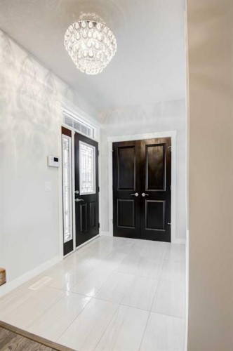 53 Sherwood Square Nw, Calgary, AB - Indoor Photo Showing Other Room