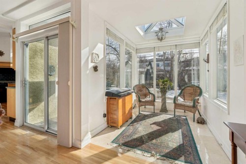 509 15 Avenue Ne, Calgary, AB -  Photo Showing Other Room