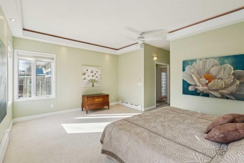 509 15 Avenue Ne, Calgary, AB - Indoor Photo Showing Bedroom
