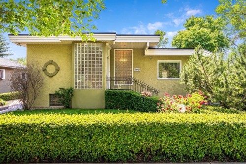 509 15 Avenue Ne, Calgary, AB - Outdoor