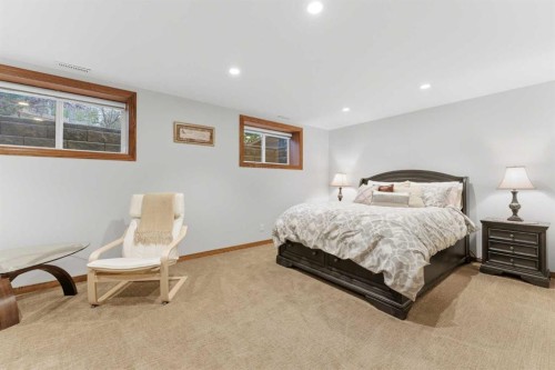 228 Cantrell Place Sw, Calgary, AB - Indoor Photo Showing Bedroom