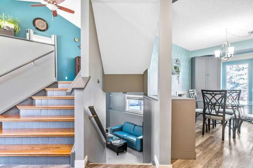 851 Mckenzie Drive Se, Calgary, AB - Indoor Photo Showing Other Room