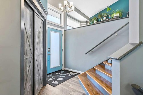 851 Mckenzie Drive Se, Calgary, AB - Indoor Photo Showing Other Room