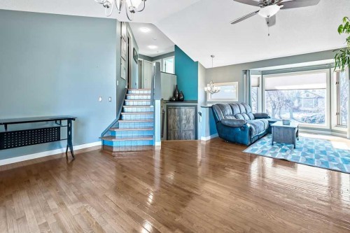 851 Mckenzie Drive Se, Calgary, AB - Indoor