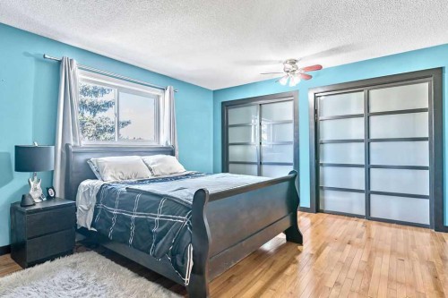 851 Mckenzie Drive Se, Calgary, AB - Indoor Photo Showing Bedroom