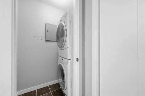 122-860 Midridge Drive Se, Calgary, AB 