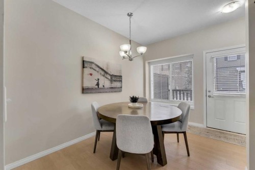 1002-1001 8 Street Nw, Airdrie, AB - Indoor Photo Showing Dining Room