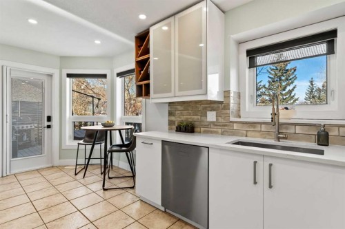 49 Macewan Ridge Close Nw, Calgary, AB - Indoor Photo Showing Kitchen