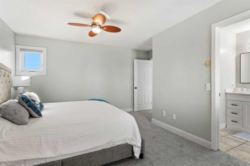 49 Macewan Ridge Close Nw, Calgary, AB - Indoor Photo Showing Bedroom
