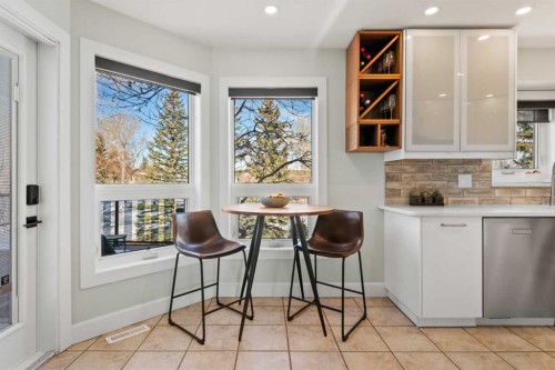 49 Macewan Ridge Close Nw, Calgary, AB - Indoor Photo Showing Other Room