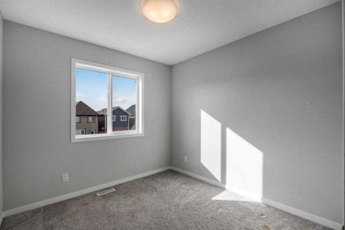 77 Masters Street Se, Calgary, AB - Indoor Photo Showing Other Room