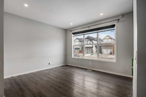 77 Masters Street Se, Calgary, AB - Indoor Photo Showing Other Room