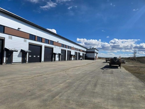 301-5 River Heights Drive, Cochrane, AB 