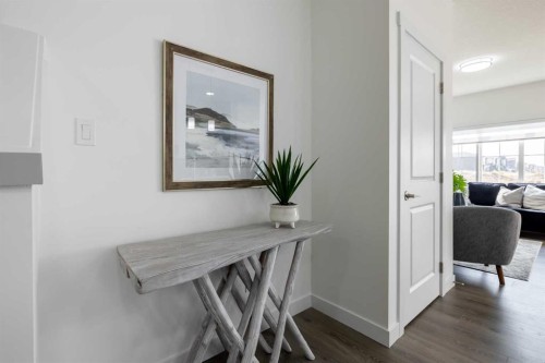 48 Heritage Manor, Cochrane, AB - Indoor Photo Showing Other Room