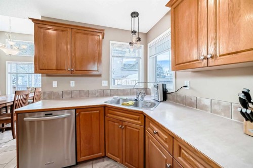 3767 Springbank Drive Sw, Calgary, AB - Indoor Photo Showing Kitchen With Double Sink