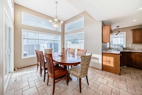 3767 Springbank Drive Sw, Calgary, AB - Indoor Photo Showing Dining Room