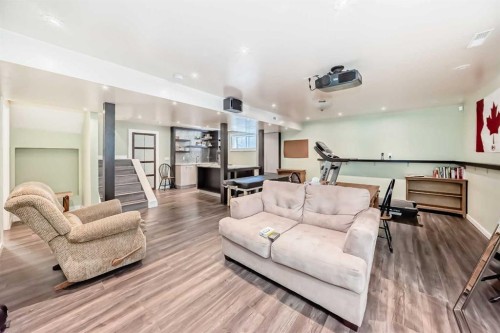 3767 Springbank Drive Sw, Calgary, AB - Indoor Photo Showing Other Room