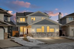 31 River Rock Manor SE Calgary, AB T2C 4J3