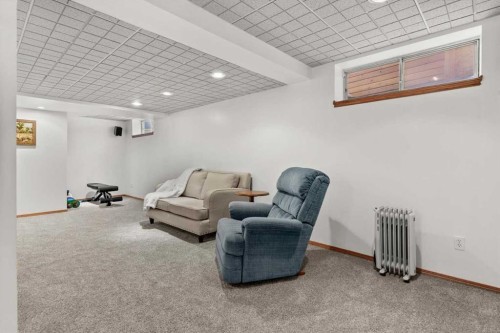 31 River Rock Manor Se, Calgary, AB - Indoor