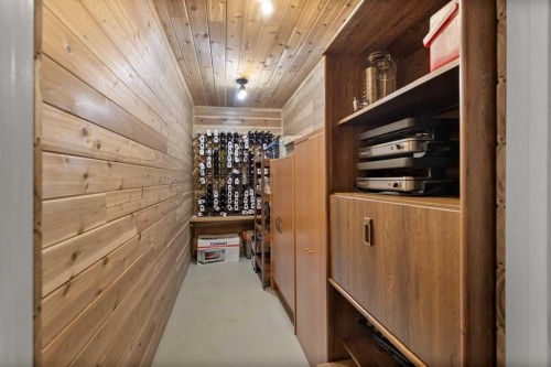 31 River Rock Manor Se, Calgary, AB - Indoor Photo Showing Other Room