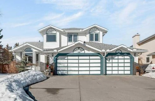 108 Hawkstone Close Nw, Calgary, AB - Outdoor With Facade