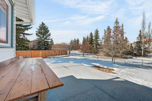 108 Hawkstone Close Nw, Calgary, AB - Outdoor