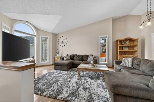 108 Hawkstone Close Nw, Calgary, AB - Indoor Photo Showing Living Room